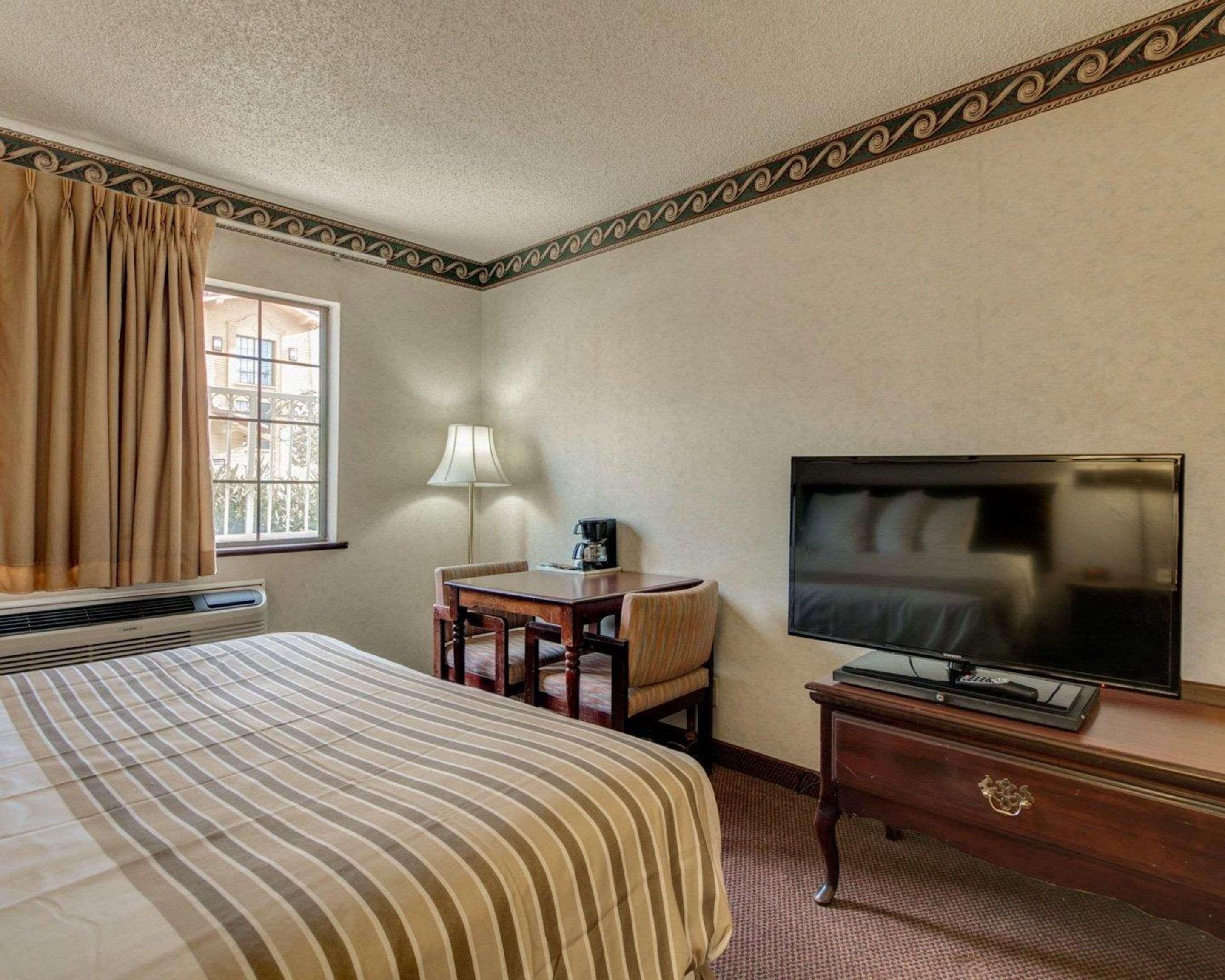 Econo Lodge Inn & Suites El Paso Exteriér fotografie